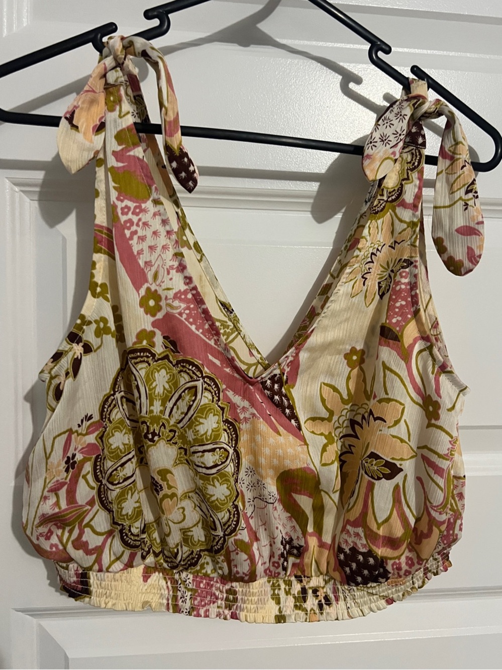 Floral Tie-Shoulder Camisole in Cream and Pink